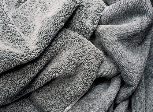Microfiber Pet Bath Towel, 2-Pack, Ultra-Absorbent, Double Density, Machine Washable for Dogs and Cats - Image 5